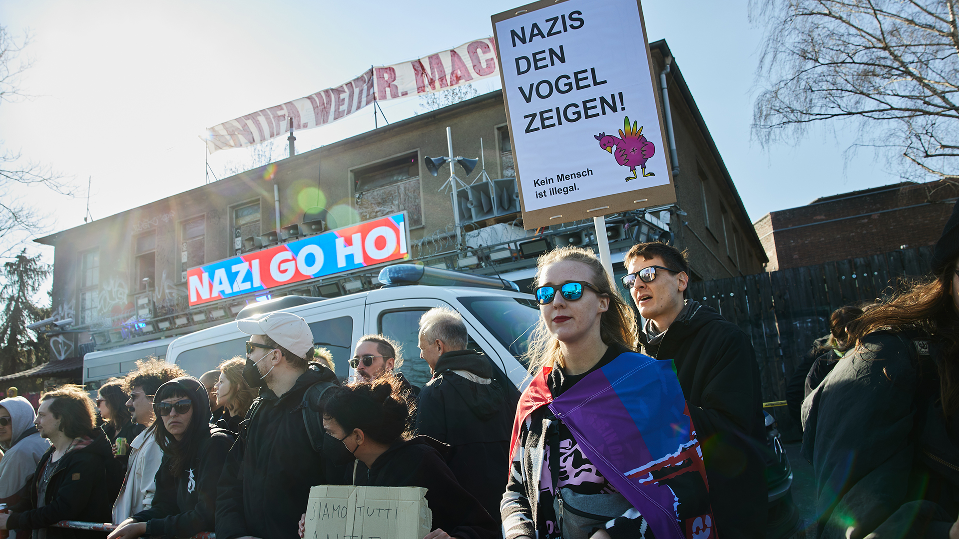 Rechtsextreme Demonstration in Marzahn-Hellersdorf endet mit Angriffen auf Medienvertreter und Polizisten