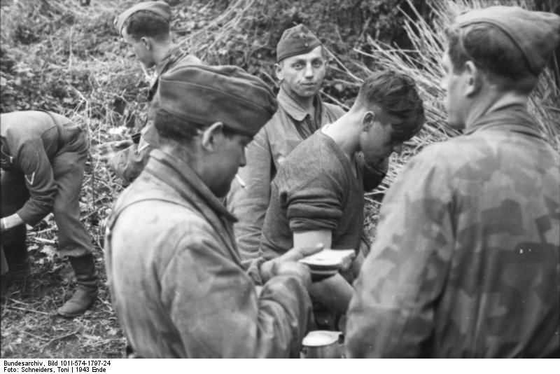Gespräch über Kriegserfahrungen und Liebe im Alter