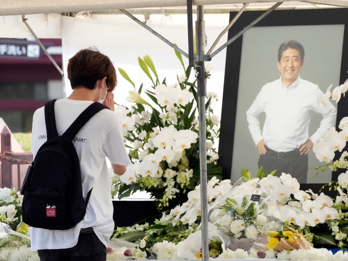 Tetsuya Yamagami: Eine Blutwaffe gegen eine Sekte