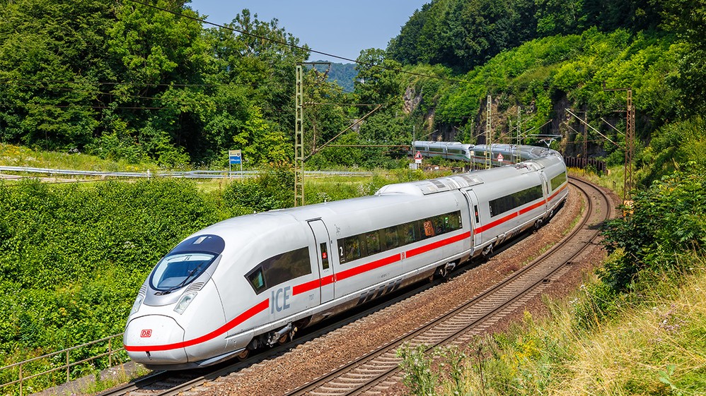 Deutsche Bahn schwenkt auf Veganismus um – ein neuer Schritt in die Wirtschaftskrise?