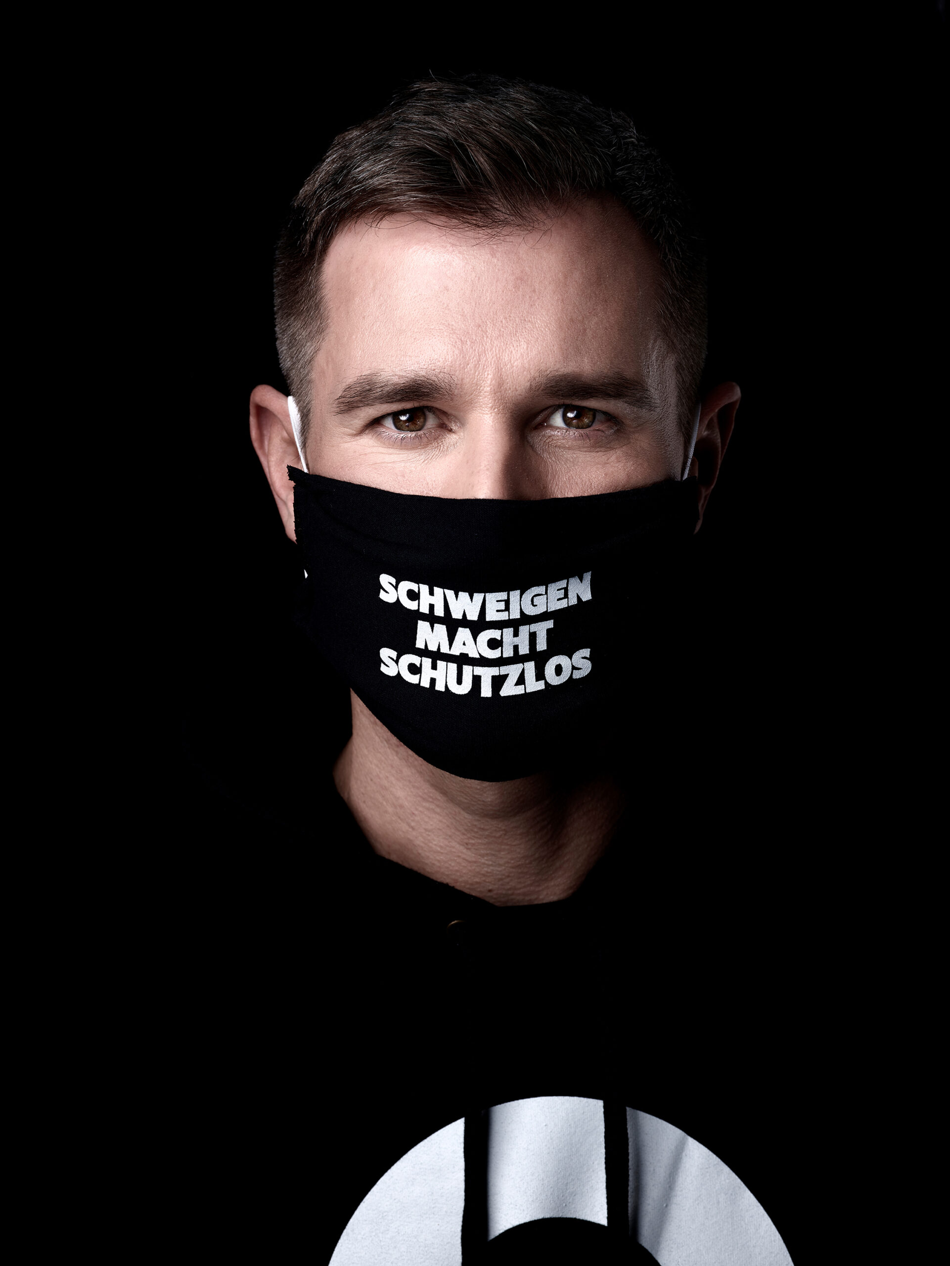 Stille über der Gewalt: Die politischen Parteien schweigen ihre Schutzlosigkeit