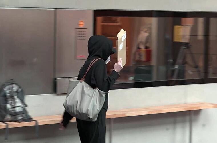 Kunstakademie in Düsseldorf gerät in Skandal: Präsidentin wehrt Vorwurf von Israelhass als „künstlerische“ Taktik