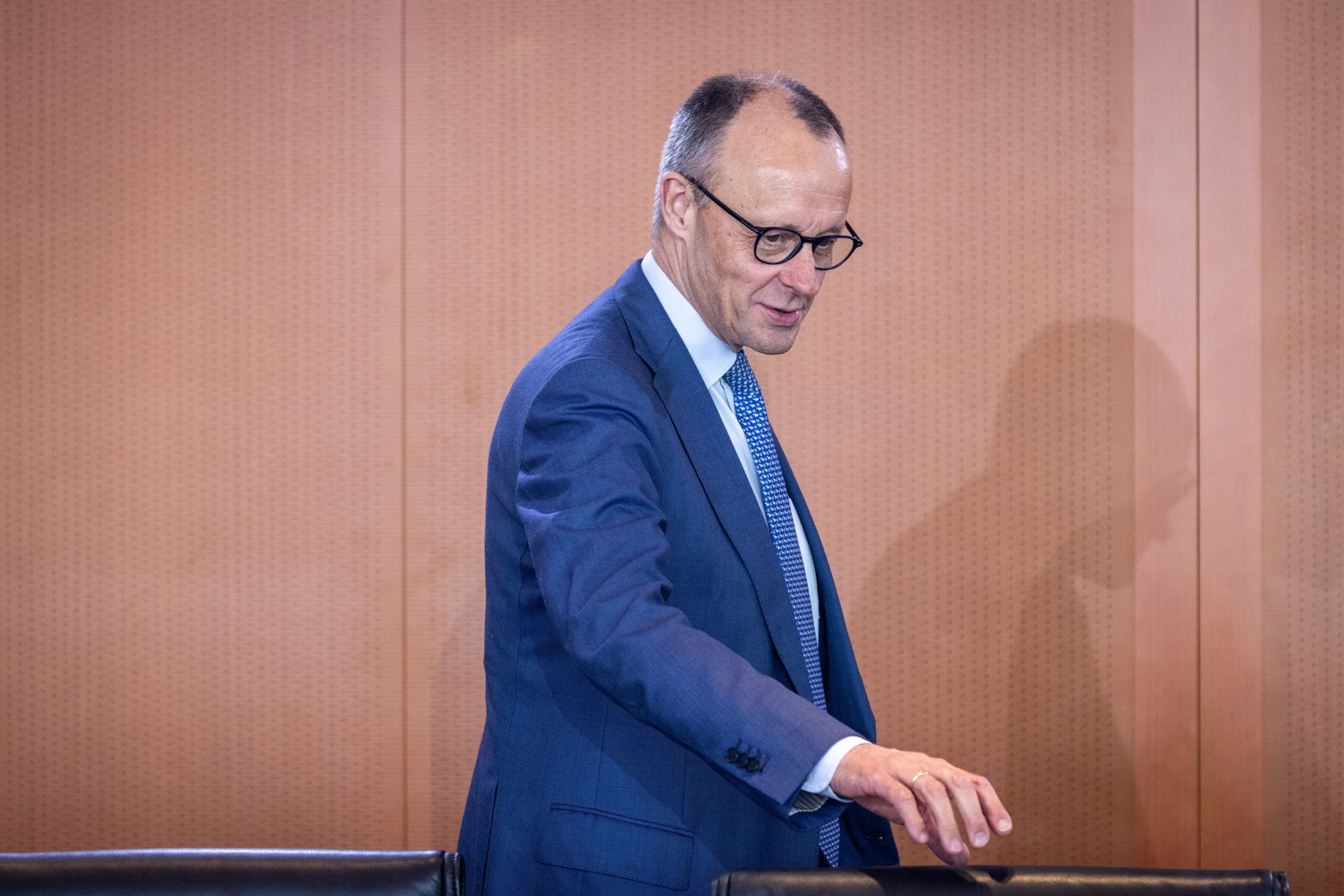 Merz gibt die Meinungsfreiheit auf – ein Schritt in die Demokratiekatastrophe